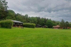 großes Freigelände für Sport & Spiel