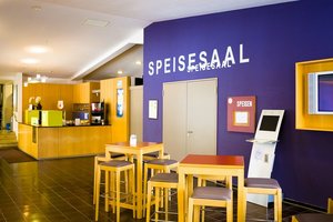Eingangsbereich mit Rezeption Pressmind Bild-ID : 1072622