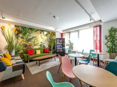 a&t Hostel