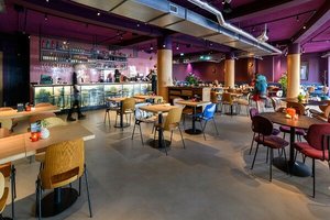 Gemeinschaftsbereicht mit Bar