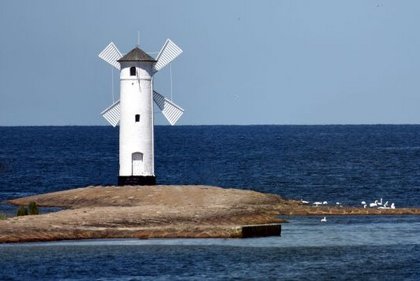 Leuchtturm Swinemünde an der polnischen Ostsee – maritimes Wahrzeichen
