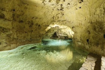 Tapolca Seehöhle