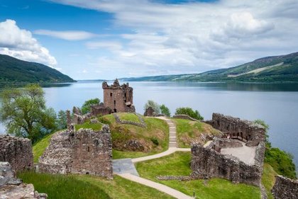 Loch Ness in den Highlands – mythischer Ort für spannende Schülertouren