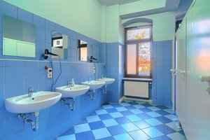 Etagenduschen-/WC's