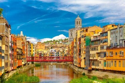 Altstadt von Girona – historisches Highlight für Schulreisen