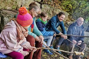 Lagerfeuer mit Stockbrot