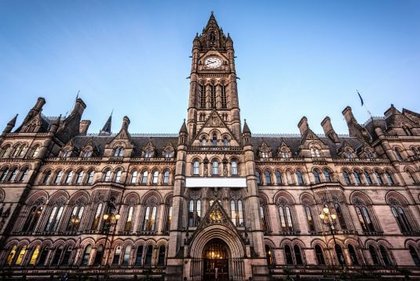 Historisches Rathaus von Manchester – architektonisches Highlight auf Klassenfahrt