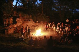 Lagerfeuer im Burggraben Pressmind Bild-ID : 1325142