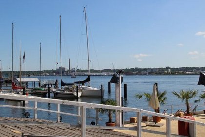 Klassenfahrt Kiel: Schüler genießen Blick auf die Kieler Förde