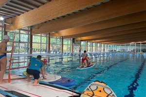 Schwimmhalle