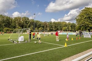 Fußballplatz Pressmind Bild-ID : 3920254