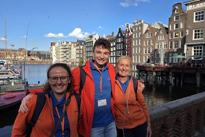 Eine ganze Schule taucht in den niederländischen Wilden Westen