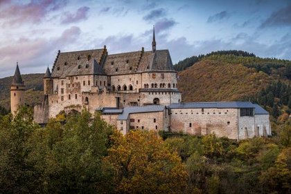 Burg Vianden – Geschichte hautnah erleben auf der Klassenfahrt Burg Vianden in Luxemburg – mittelalterliches Highlight für Schulreisen