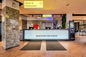 Rezeption und Bar