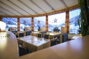 Aufenthaltsraum mit Panoramablick Pressmind Bild-ID : 1041305