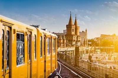 Berlin U-Bahn Oberbaumbruecke