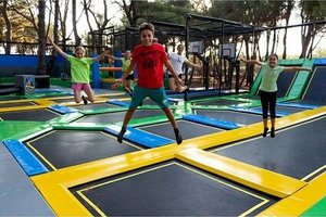 Trampolinpark Jangalooz