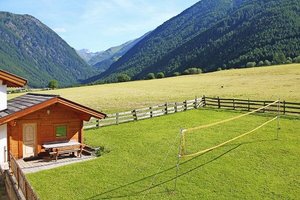 Fußballplatz am Haus Pressmind Bild-ID : 2367213