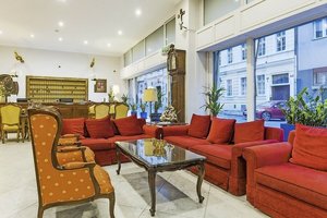 Lobby mit Rezeption Pressmind Bild-ID : 1590195