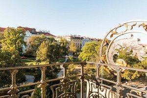 Aussicht vom La Fenice auf den Park