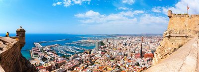 Blick von der Burg auf Alicante bei einer Klassenfahrt Klassenfahrten Alicante